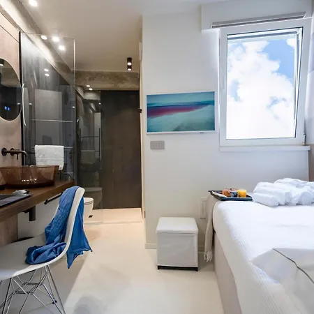 Guesthost - Solo Retreat - Independent Single バーリ