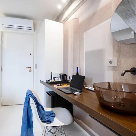 Guesthost - Solo Retreat - Independent Single Appartement